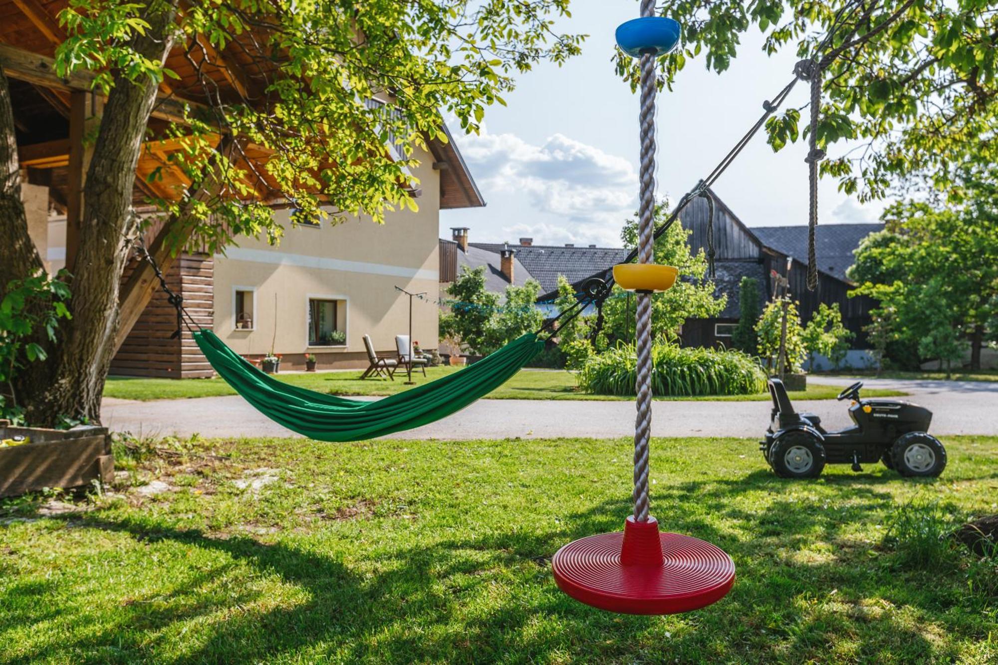 Farm stay Pr'jernejc Agroturism Lesce (Upper Carniola)